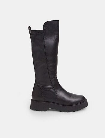 Bottines combat boots en cuir BATA