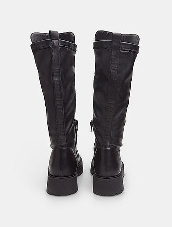 Bottines combat boots en cuir BATA
