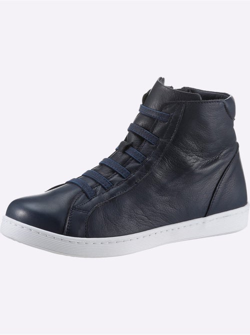 Bottines courtes à lacets en cuir nappa souple et confortable - Taille standard - Helline - Kiabi Bottines courtes à lacets en cuir nappa souple et confortable - Taille standard - Helline - Kiabi