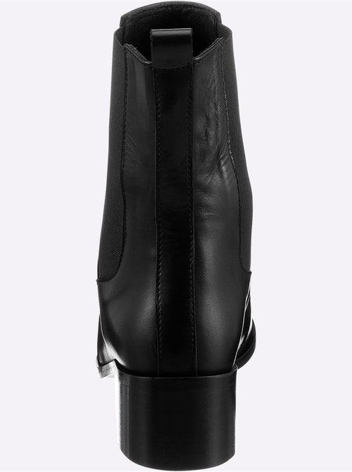 Bottines De Fabrication Portugaise - Taille Standard - Helline - Kiabi Bottines De Fabrication Portugaise - Taille Standard - Helline - Kiabi