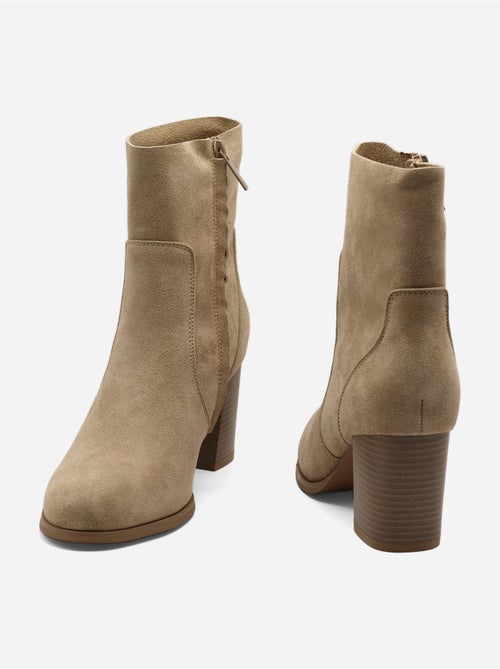 Bottines effet daim - Kiabi Bottines effet daim - Kiabi