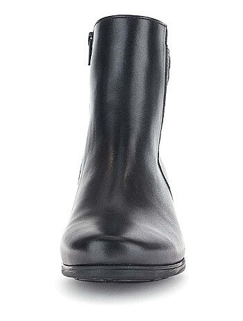 Bottines en combinaison cuirs