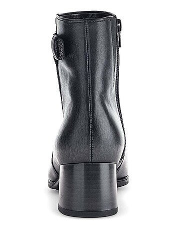 Bottines en combinaison cuirs