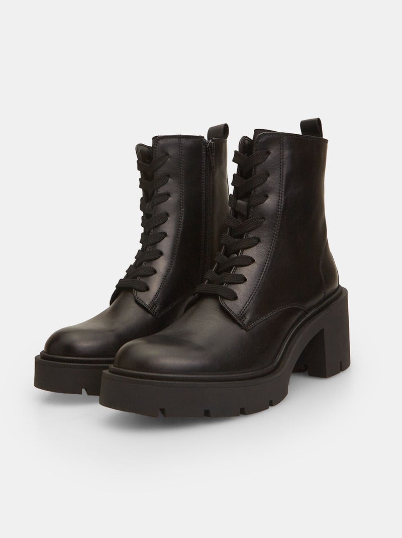 Bottines en cuir à talons BATA Noir - Kiabi