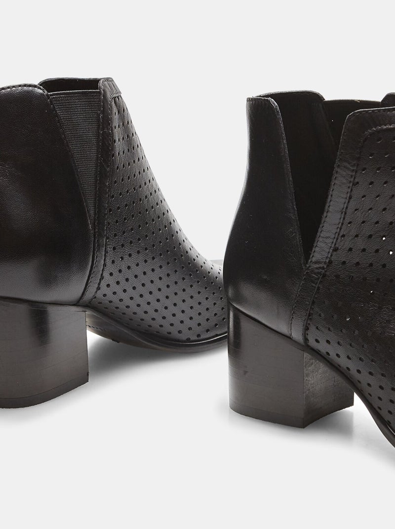 Bottines en cuir ajouré BATA Noir - Kiabi