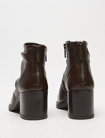 bottines en cuir avec large talon BATA