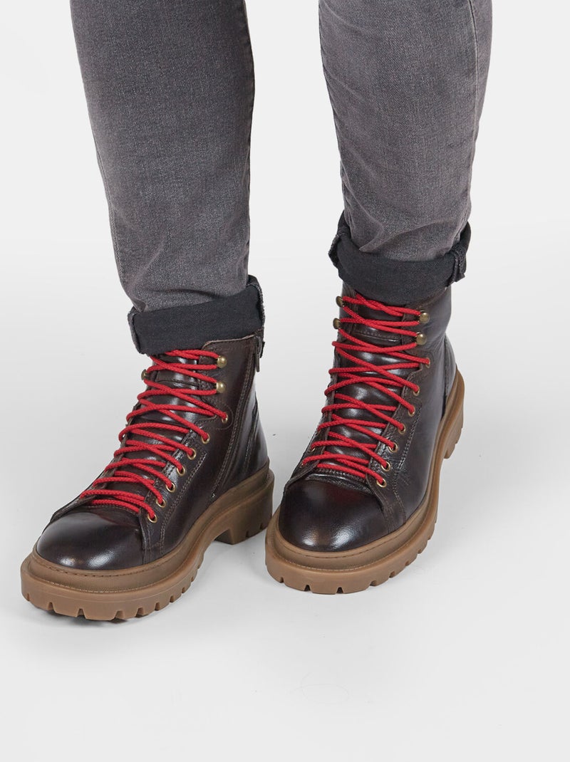 Bottines en cuir avec semelle crantée BATA Marron - Kiabi
