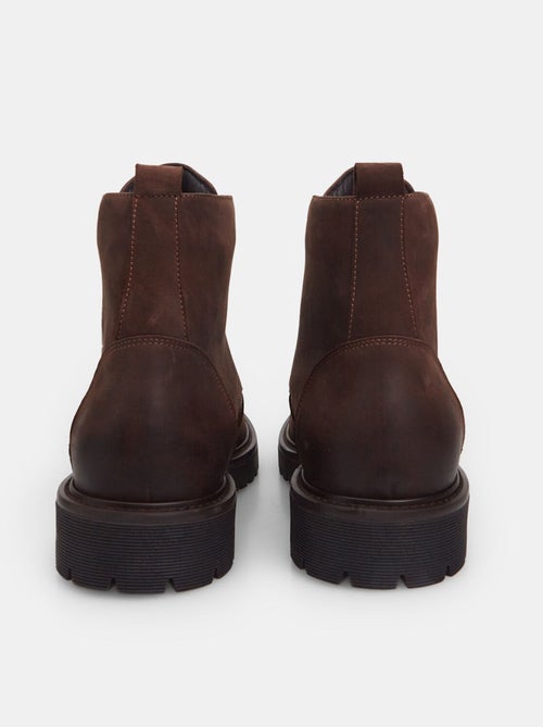 Bottines en cuir avec semelle crantée BATA - Kiabi