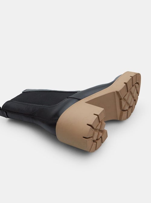 Bottines en cuir avec talon moyen BATA - Kiabi