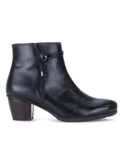Bottines  en cuir lisse - Kiabi