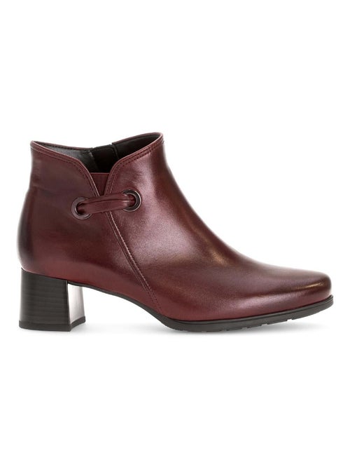 Bottines  en cuir lisse - Kiabi