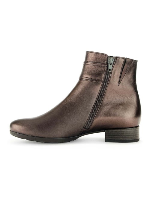 Bottines en cuir lisse - Kiabi Bottines en cuir lisse - Kiabi