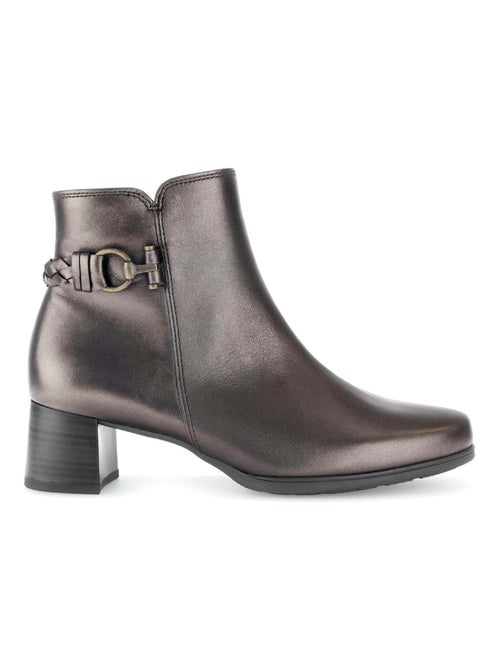 Bottines  en cuir lisse - Kiabi