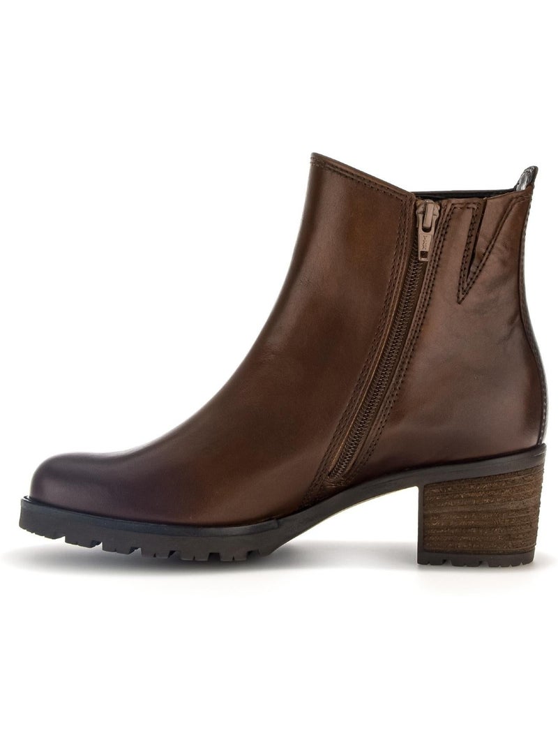Bottines  en cuir lisse Marron clair - Kiabi