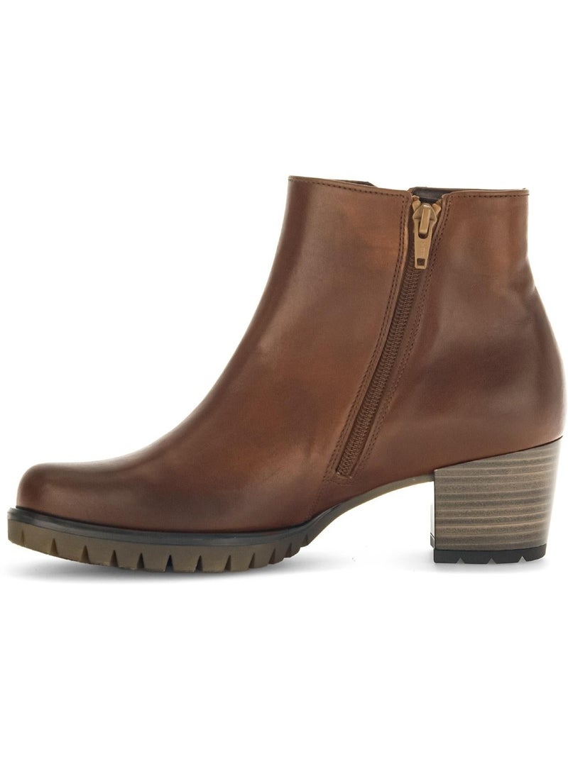 Bottines  en cuir lisse Marron clair - Kiabi