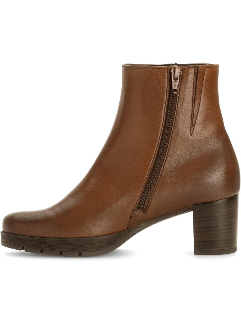 Bottines  en cuir lisse Marron clair - Kiabi