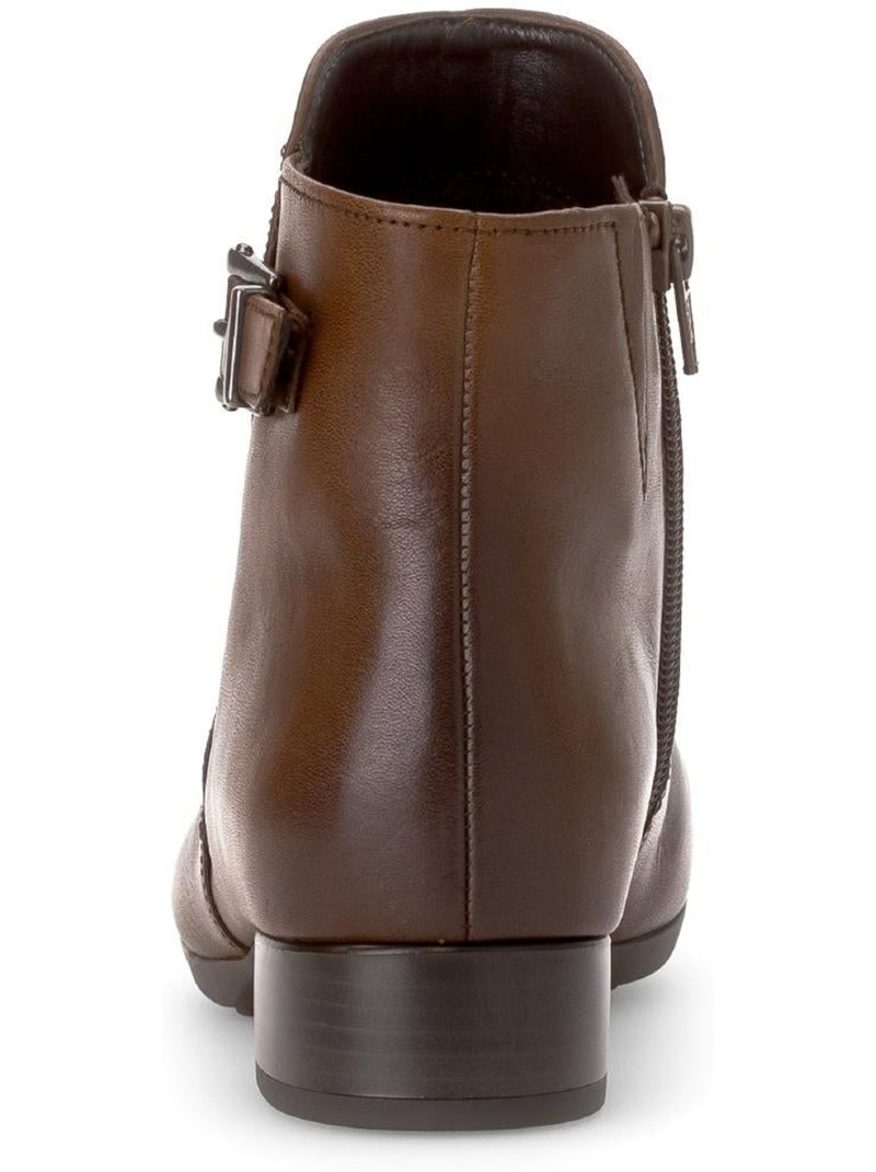 Bottines  en cuir lisse Marron - Kiabi