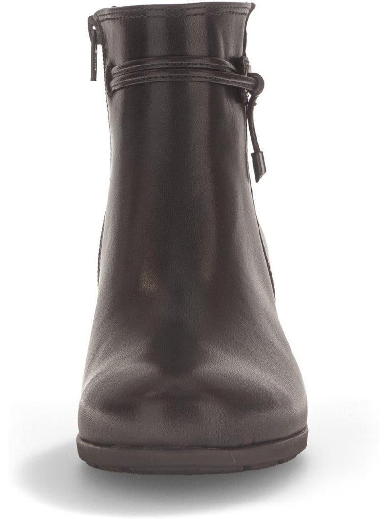 Bottines  en cuir lisse Marron - Kiabi