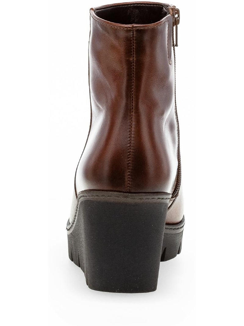 Bottines  en cuir lisse Marron - Kiabi