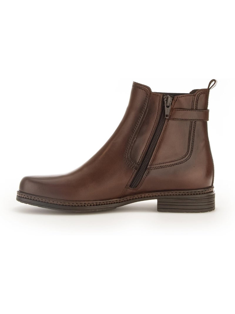 Bottines  en cuir lisse Marron - Kiabi