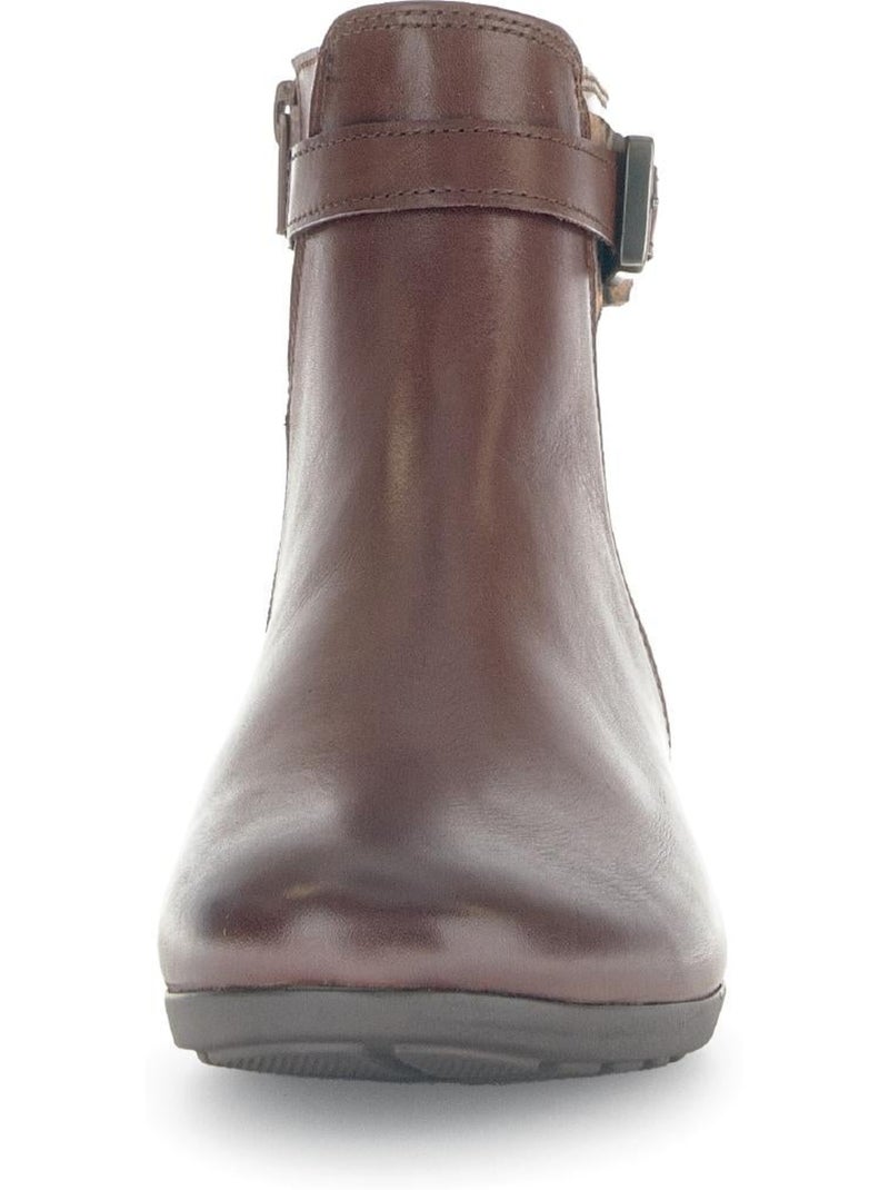 Bottines  en cuir lisse Marron - Kiabi