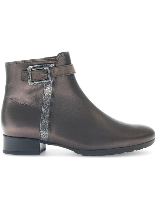 Bottines  en cuir lisse - Kiabi
