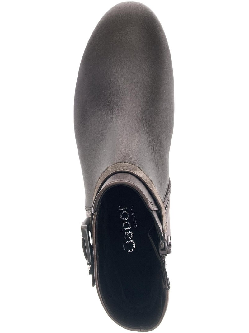 Bottines  en cuir lisse Marron - Kiabi