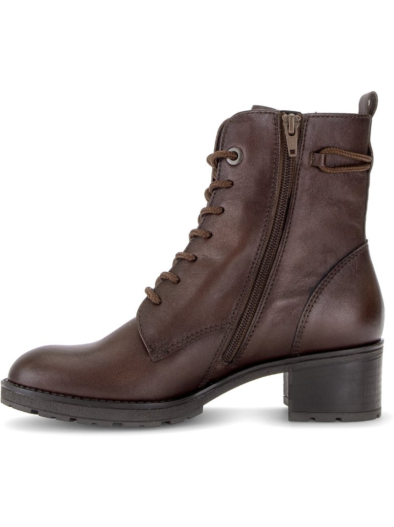 Bottines  en cuir lisse Marron - Kiabi