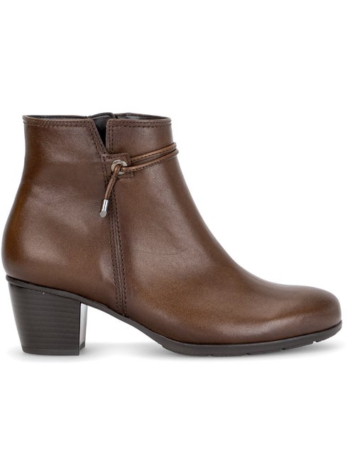 Bottines en cuir lisse - Kiabi Bottines en cuir lisse - Kiabi