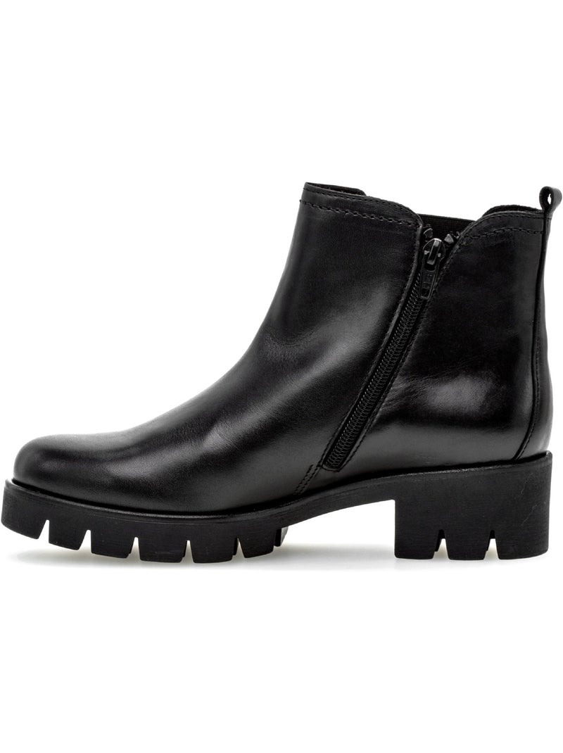 Bottines  en cuir lisse Noir - Kiabi