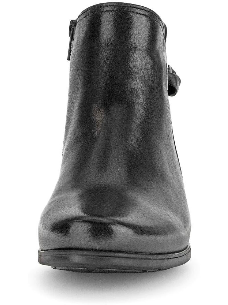 Bottines  en cuir lisse Noir - Kiabi