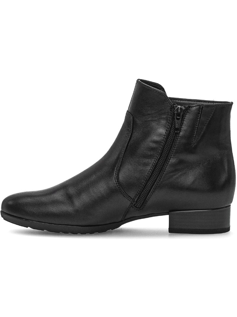 Bottines  en cuir lisse Noir - Kiabi