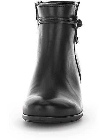 Bottines en cuir lisse
