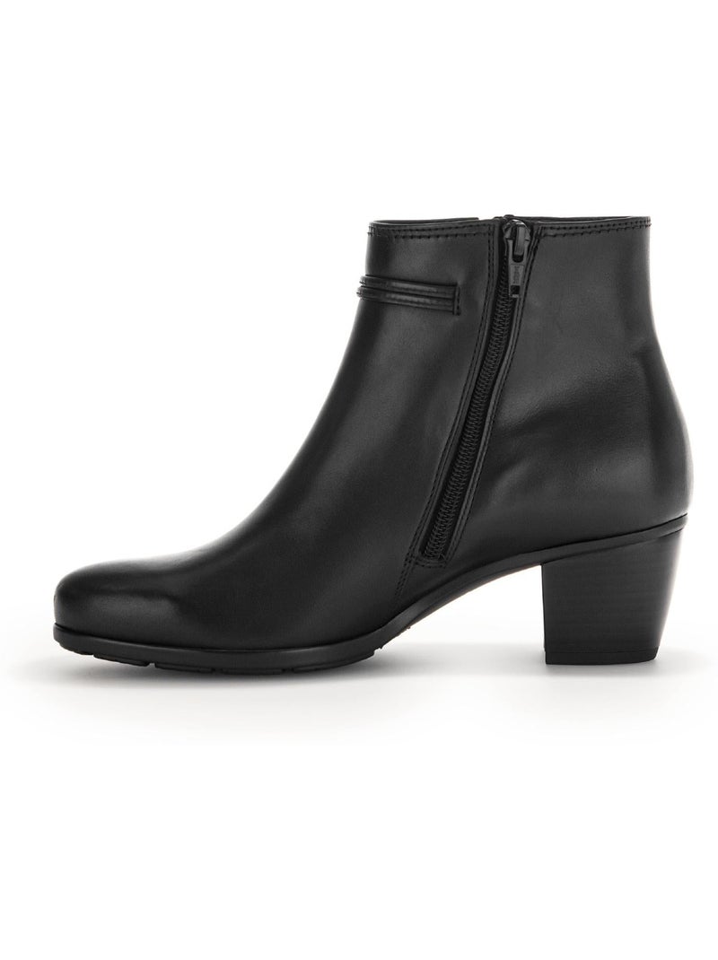 Bottines  en cuir lisse Noir - Kiabi