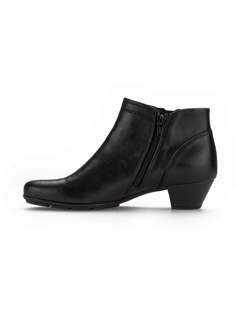 Bottines  en cuir lisse Noir - Kiabi
