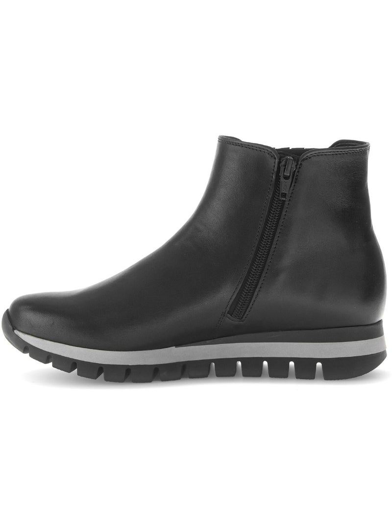 Bottines  en cuir lisse Noir - Kiabi