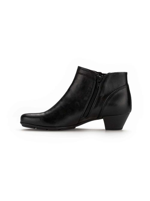 Bottines  en cuir lisse - Kiabi