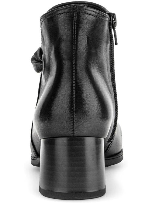 Bottines  en cuir lisse - Kiabi