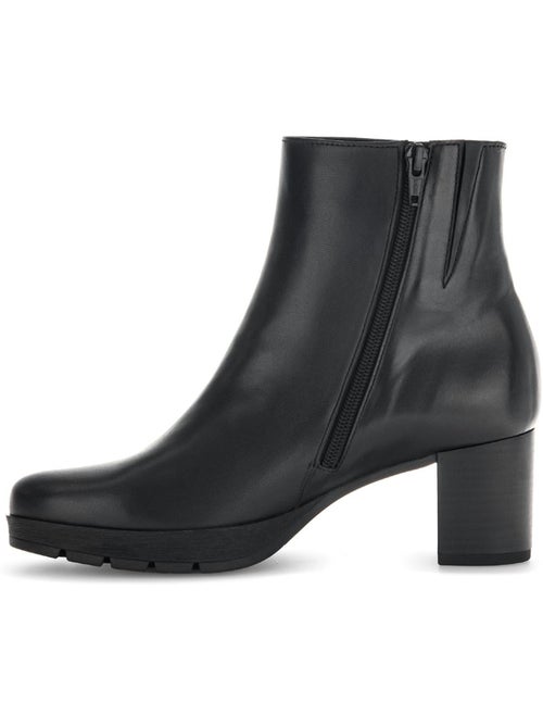 Bottines  en cuir lisse - Kiabi
