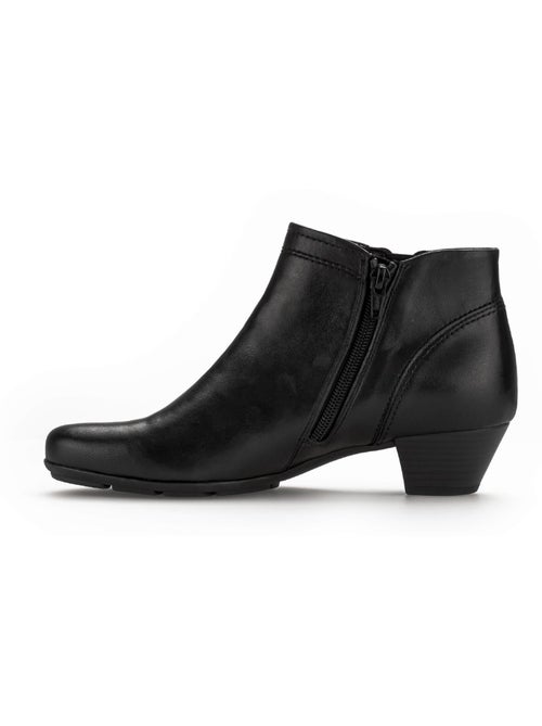 Bottines en cuir lisse - Kiabi Bottines en cuir lisse - Kiabi