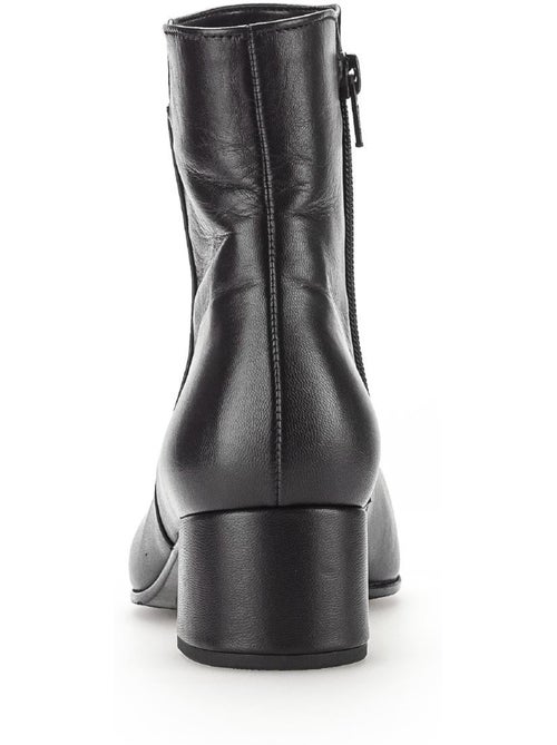 Bottines en cuir lisse - Kiabi Bottines en cuir lisse - Kiabi