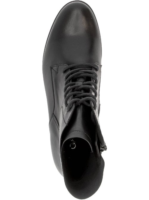 Bottines  en cuir lisse - Kiabi