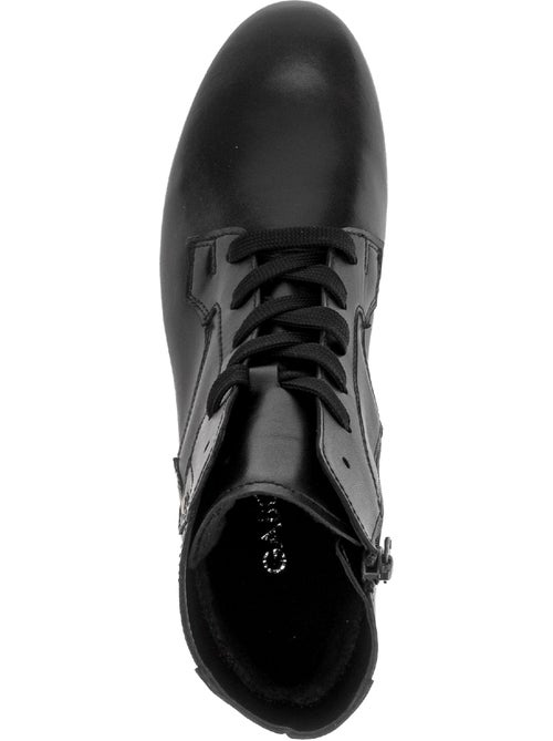 Bottines  en cuir lisse - Kiabi