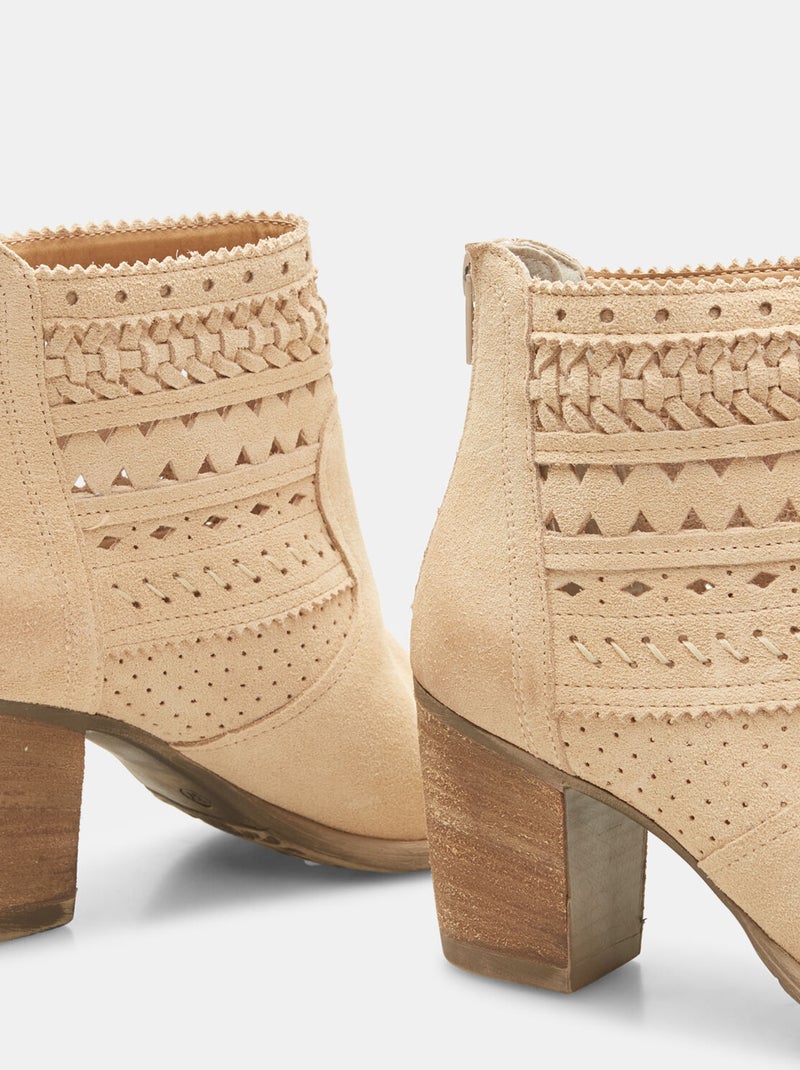 Bottines en cuir velours avec large talon BATA Beige - Kiabi