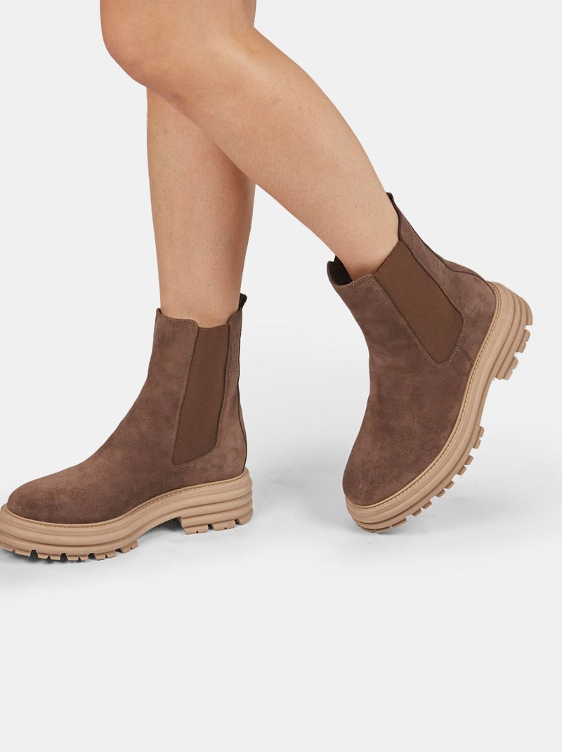 Bottines en cuir velours avec semelle crantée BATA Marron - Kiabi
