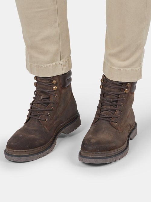 Bottines en cuir velours BATA - Kiabi