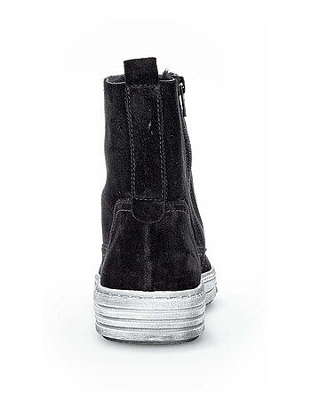 Bottines en cuir velours