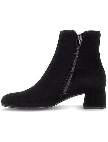 Bottines en cuir velours