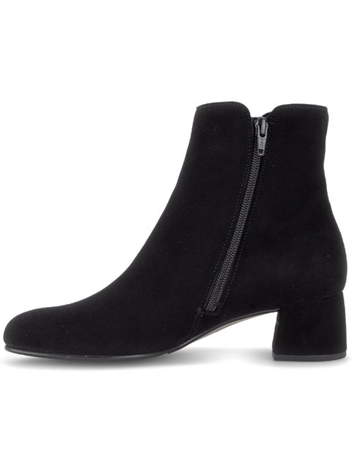 Bottines en cuir velours - Kiabi Bottines en cuir velours - Kiabi