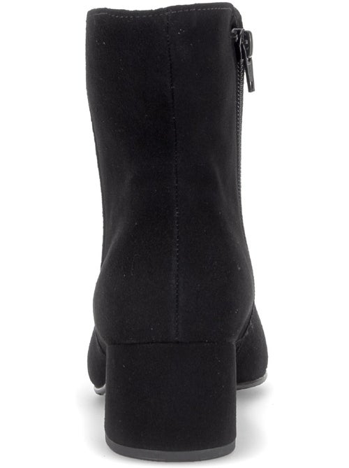 Bottines en cuir velours - Kiabi Bottines en cuir velours - Kiabi